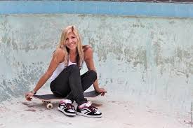 Skateboardinggirl2